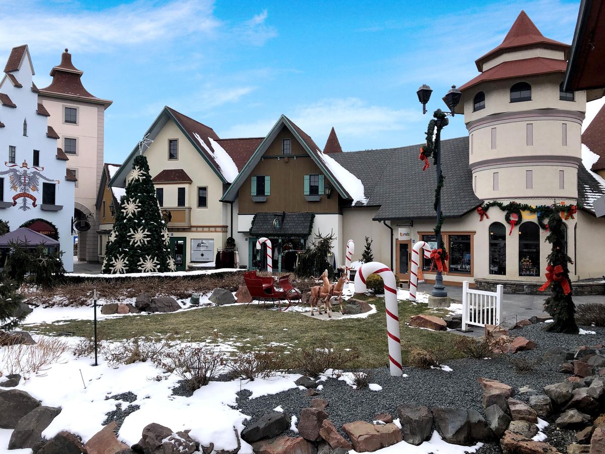 "A Christmas Movie Christmas" PreScreening Premiere at Bavarian Inn